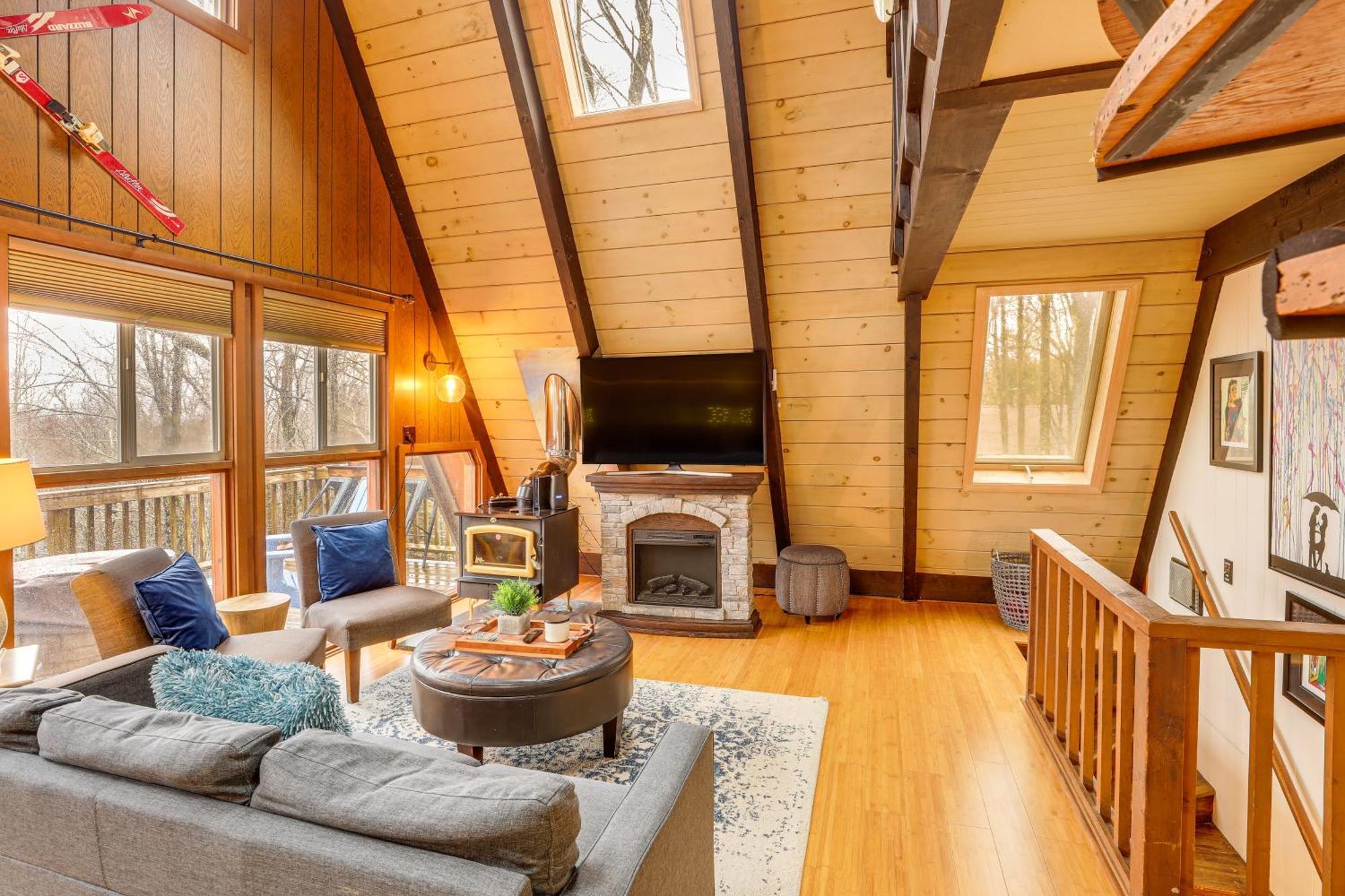 A-Frame Cabin With Hot Tub 1 Mi To Beech Mountain! Dış mekan fotoğraf