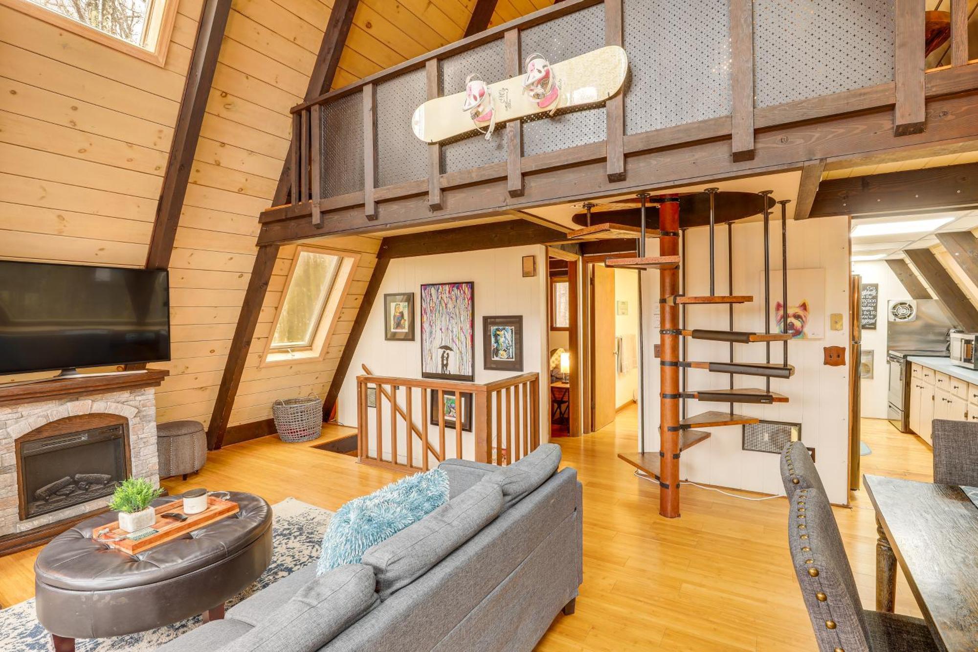 A-Frame Cabin With Hot Tub 1 Mi To Beech Mountain! Dış mekan fotoğraf