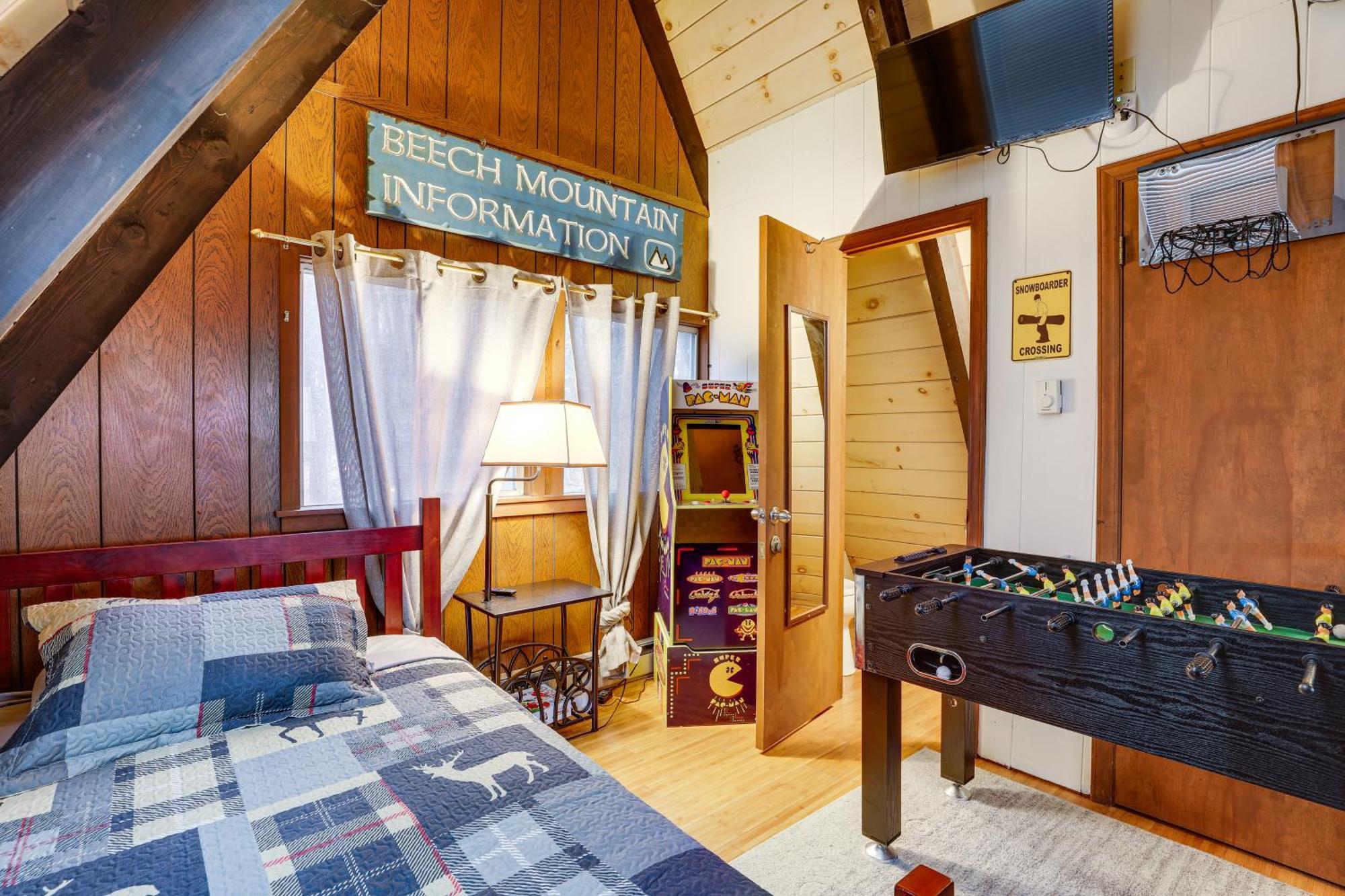 A-Frame Cabin With Hot Tub 1 Mi To Beech Mountain! Dış mekan fotoğraf